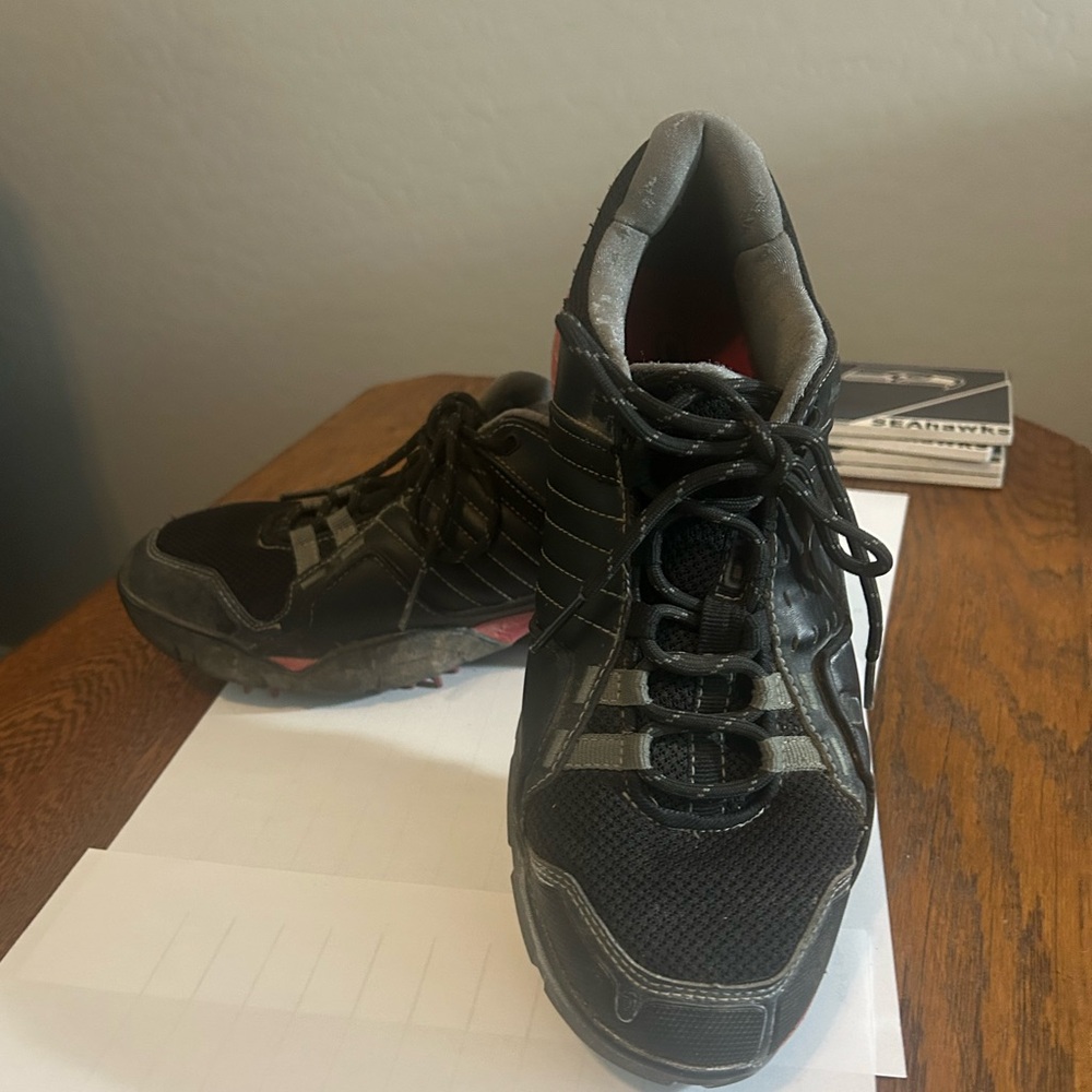 Men's Ogio Black and Red Size 11 Synkfit Athletic Golf Shoes